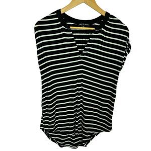 Cable & Gauge Black White Striped Short Sleeve Shirt Top Women's Small V-Neck